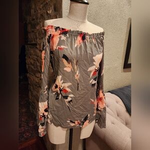 White House Black Market Floral Off-Shoulder Light Green Top With Peach/pink